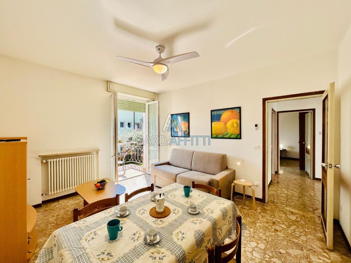 Ares Apartment - Vicino Al Lago Di Garda E Alla Stazione Treno Desenzano del Garda Exterior photo