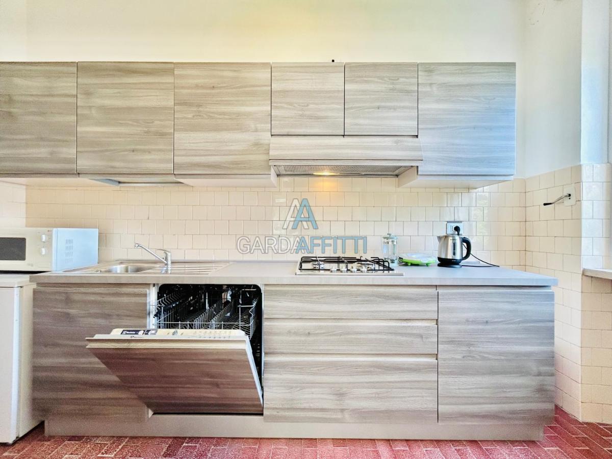 Ares Apartment - Vicino Al Lago Di Garda E Alla Stazione Treno Desenzano del Garda Exterior photo