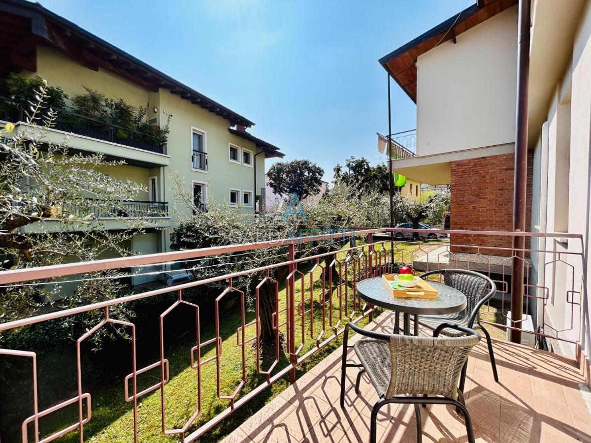 Ares Apartment - Vicino Al Lago Di Garda E Alla Stazione Treno Desenzano del Garda Exterior photo